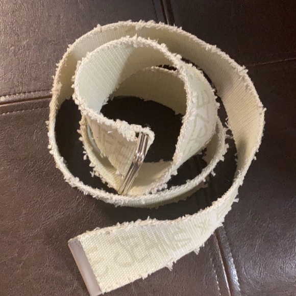 Squeeze Jeans VTG canvas belt w/text -  Size medium - Picture 3 of 6